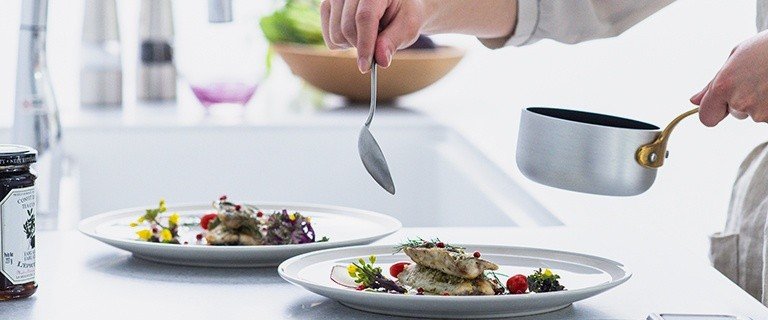 精心考慮的廚房工作